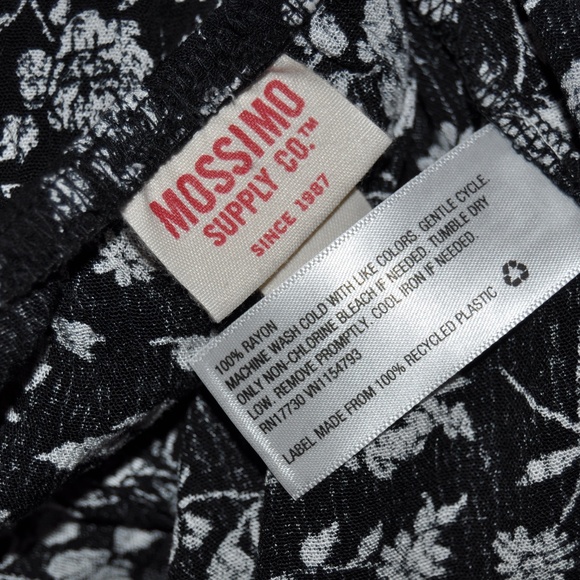 NEW Off the Shoulder Tiered Ruffle Dress NWT [A9] - Picture 5 of 6